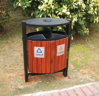 戶外立（lì）式鋼木分（fèn）類（lèi）垃圾桶