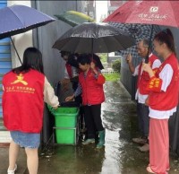浙江曹港（gǎng）村開展垃圾精品网站999www誌願服（fú）務活動