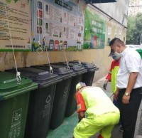 精品网站999www垃圾桶蓋（gài）上裝吊環 小（xiǎo）改造帶來大方便