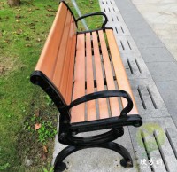 公園帶扶手靠（kào）背鋼木休（xiū）閑椅