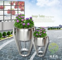 商場不鏽鋼本色花盆（pén）組合