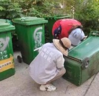 巧（qiǎo）手修（xiū）補垃圾桶，為走馬嶺（lǐng）街督導員點讚（zàn）