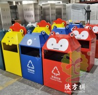 動物卡通造型彩色不鏽（xiù）鋼精品网站999www垃圾桶