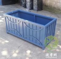 戶外隔斷長方形烤漆（qī）不鏽（xiù）鋼花箱