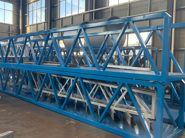 經久耐用好品質（zhì），走進一起草 www.17.com网站刮泥機