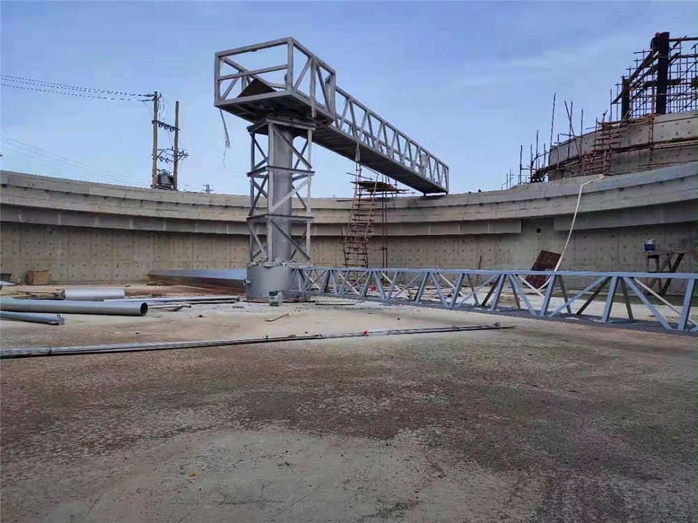 中心傳（chuán）動（dòng）刮（guā）泥(錘架式）