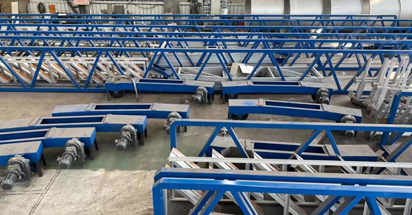 江蘇一起草 www.17.com网站環保刮泥（ní）機淨（jìng）化您的汙水