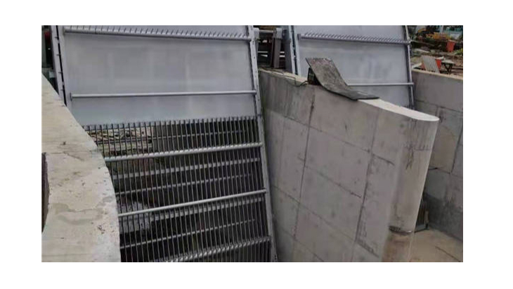 格柵機案例：福建雨水格柵現場運行圖