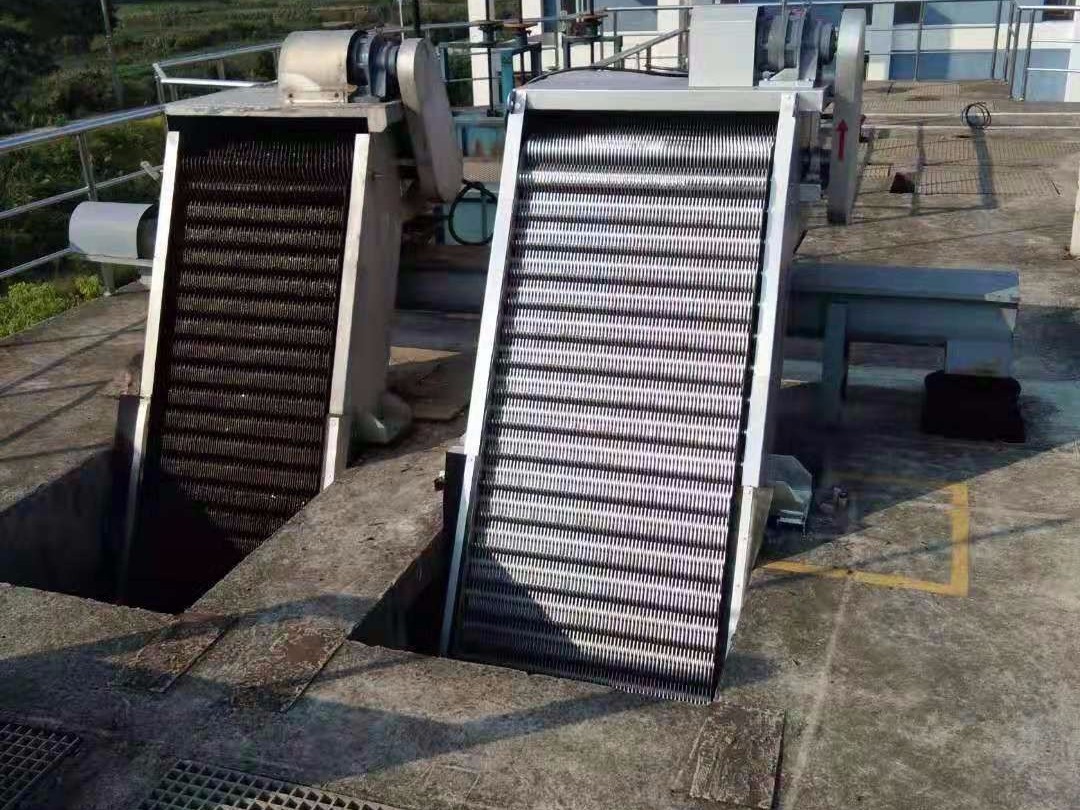 網板式階梯格柵除汙機