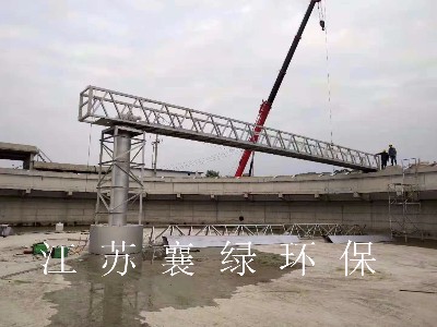 單（dān）管吸泥機