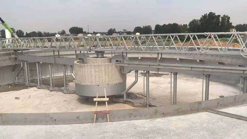 汙水處理再添新動力：一起草 www.17.com网站環保刮泥機