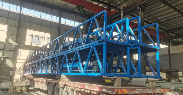 刮泥機專業生產（chǎn）廠（chǎng）家—一起草 www.17.com网站環保