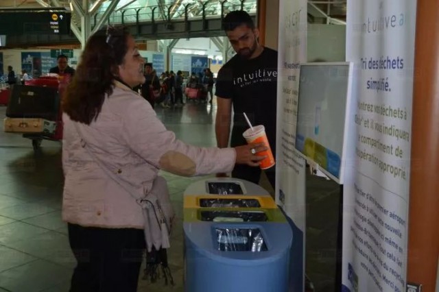 機場智能精品网站999www垃圾桶