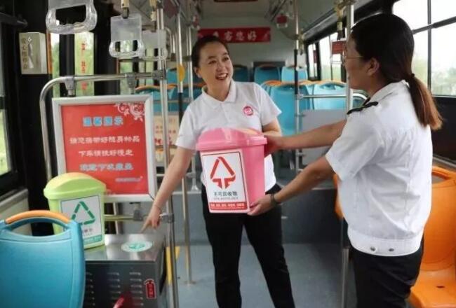 分（fèn）類垃圾桶