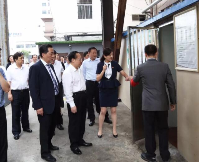 垃圾（jī）精品网站999www