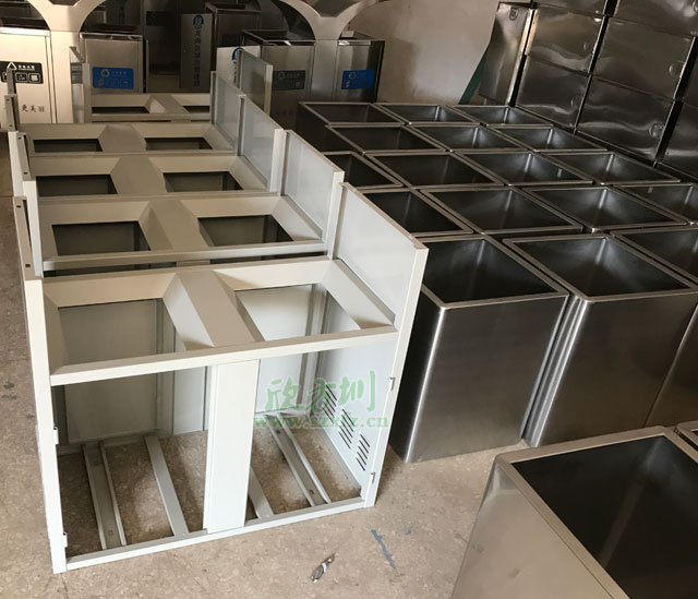 金（jīn）屬精品网站999www垃圾桶工廠生產圖