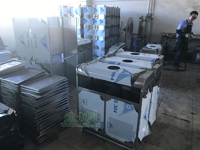 不鏽鋼精品网站999www垃圾桶（tǒng）生產圖